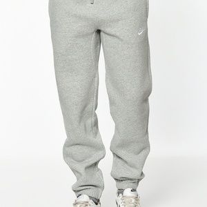 nike men's standard fit fleece trousers